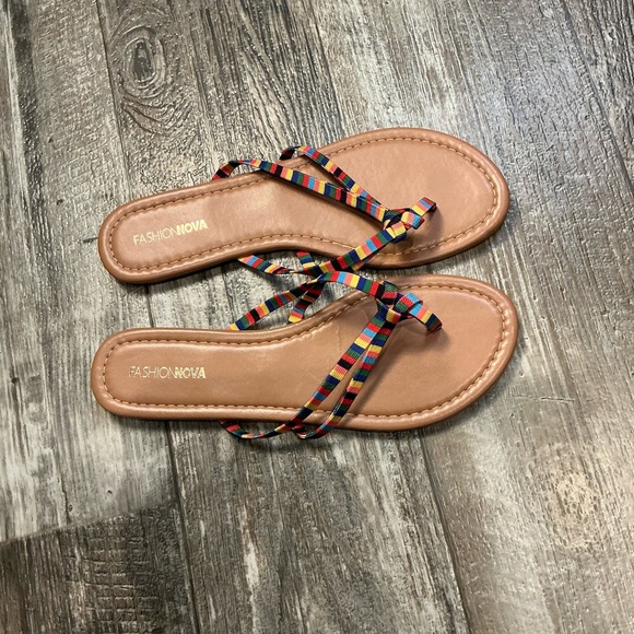 Fashion Nova Vibrant Strappy Sandals Size 10 - Picture 4 of 9